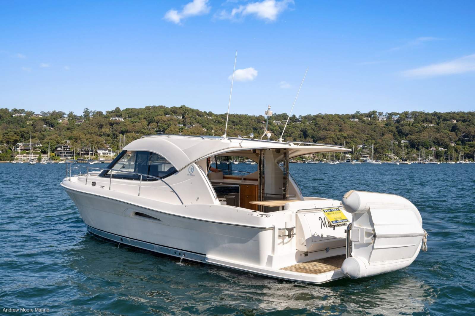 Riviera 3600 Sport Yacht