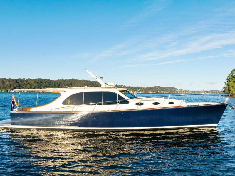 Palm Beach Motor Yachts 45 Sedan