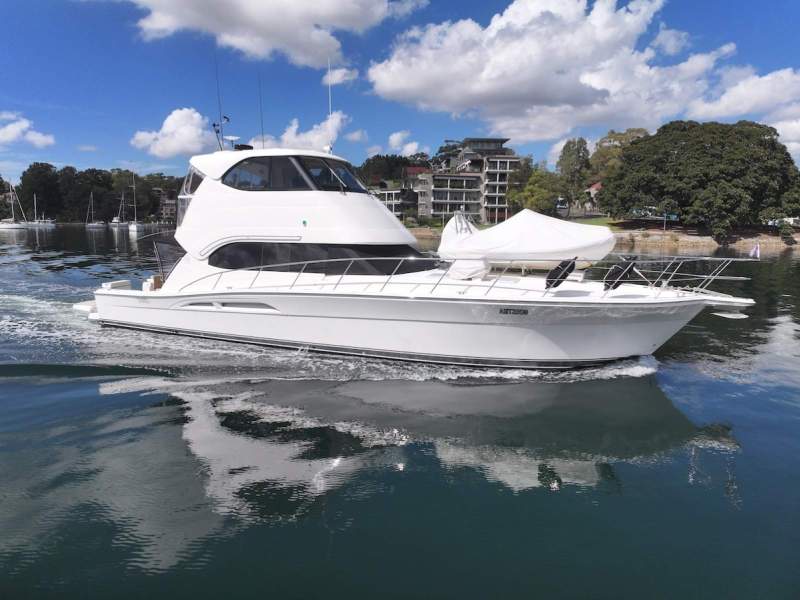 Riviera 51 Enclosed Flybridge