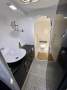 Schionning G-Force 1550 Carbon:Stb fwd bathroom