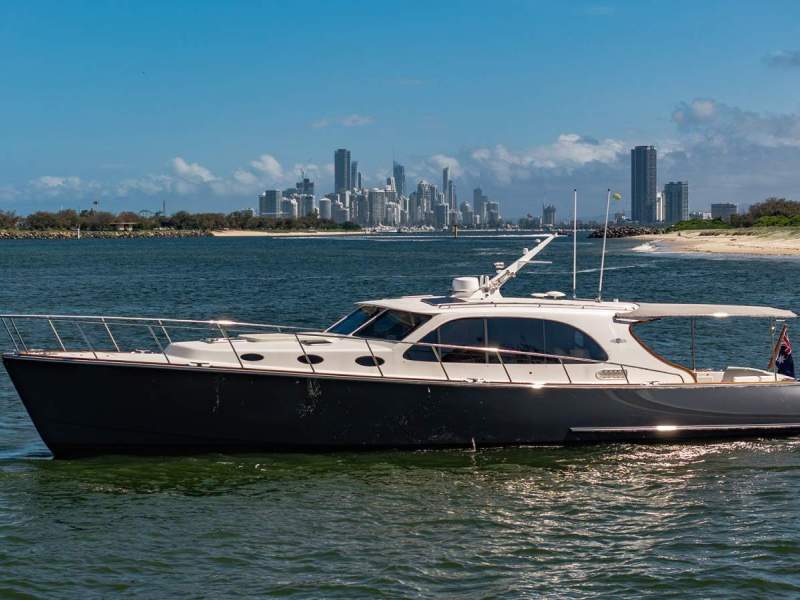 Palm Beach Motor Yachts 50 Sedan Pops