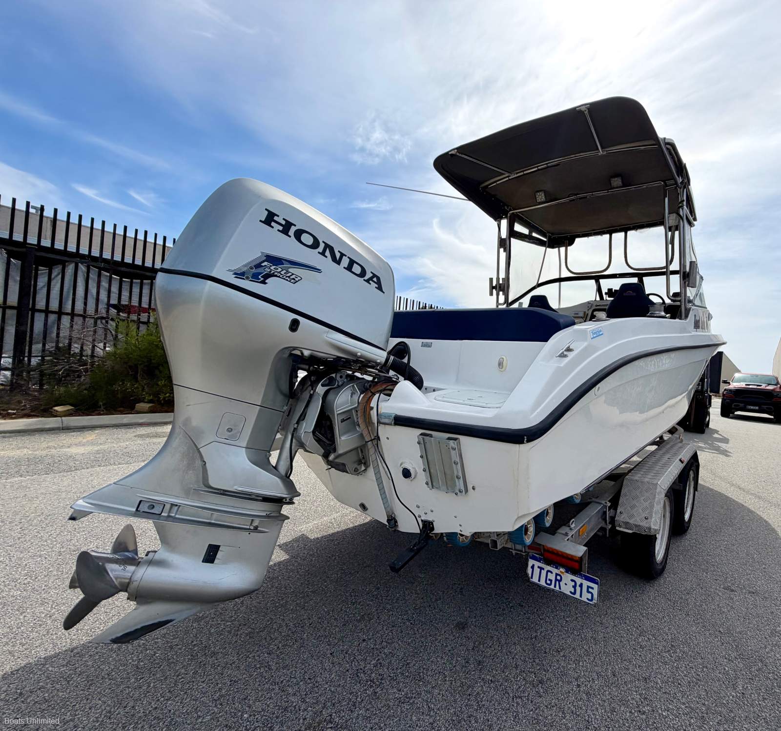 Kingcraft Classique JUST SEA TRIALED, SO SMOOTH, IF YOUR KEEN CALL ME!