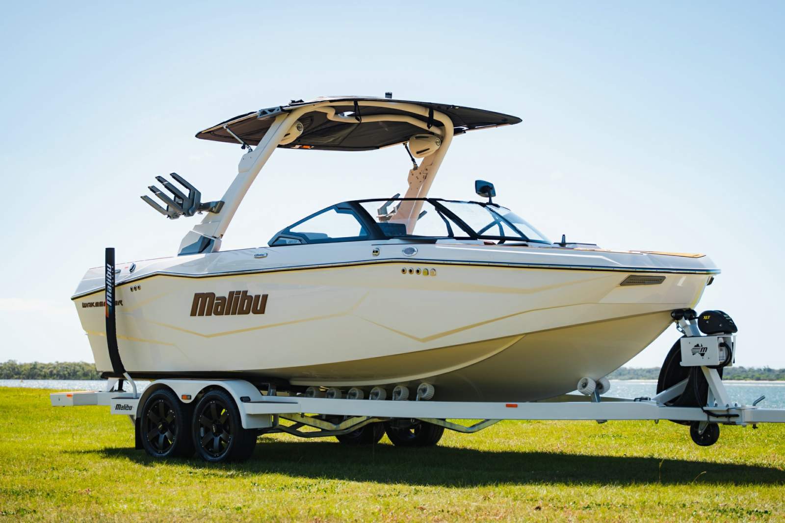Malibu Wakesetter 22LSV