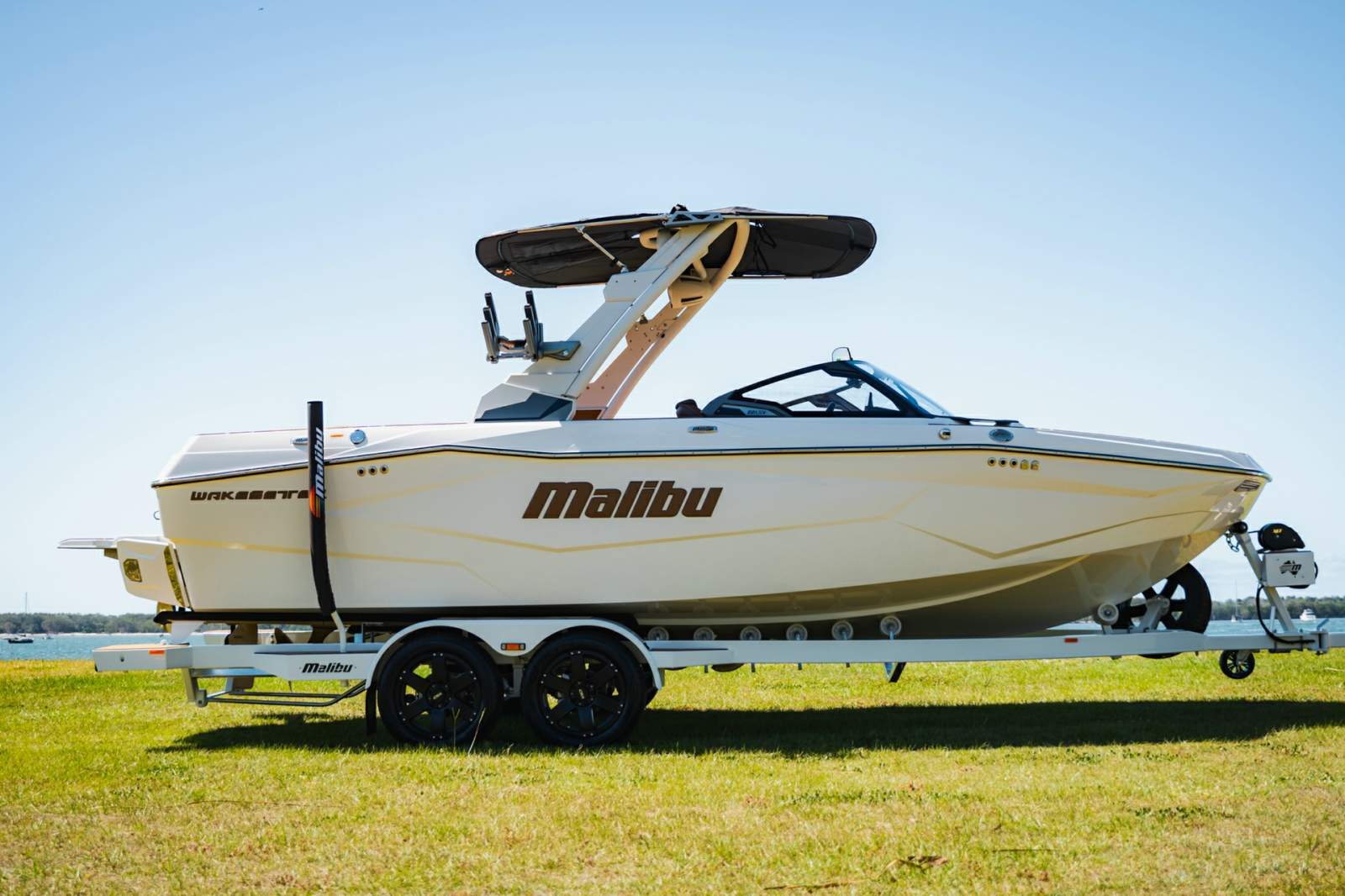 New Malibu Wakesetter 22LSV