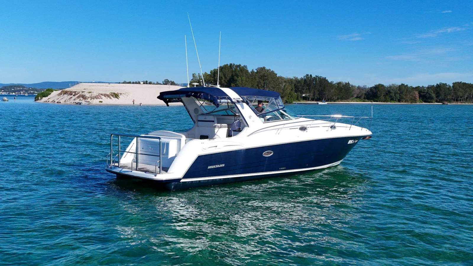 Mustang 3800 Sportscruiser