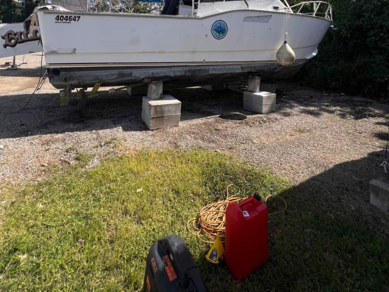 Cairns Custom Craft Flybridge Cruiser