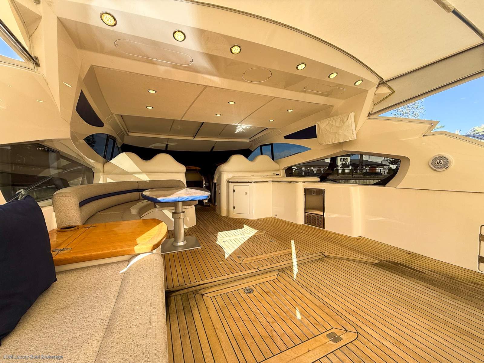 Sunseeker Predator 68