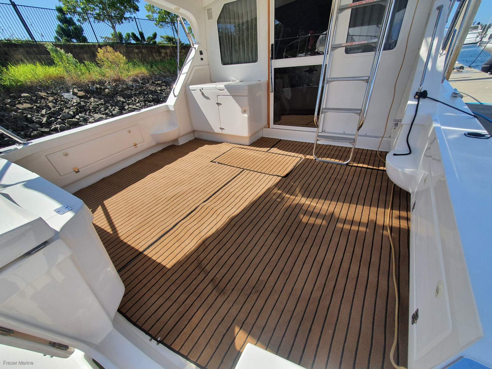 Caribbean 35 Flybridge Cruiser MK 3