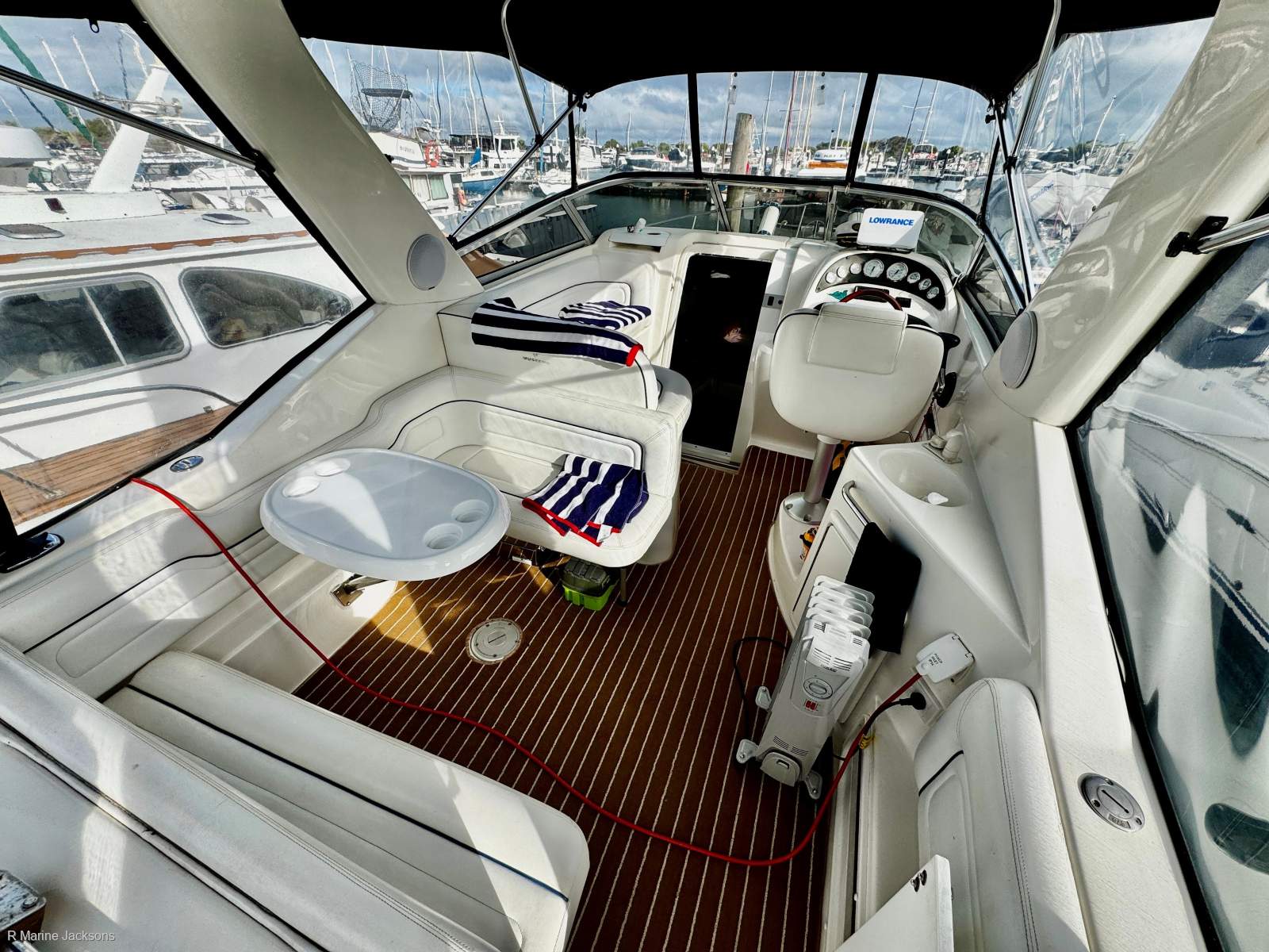 Mustang 2800 Sportscruiser