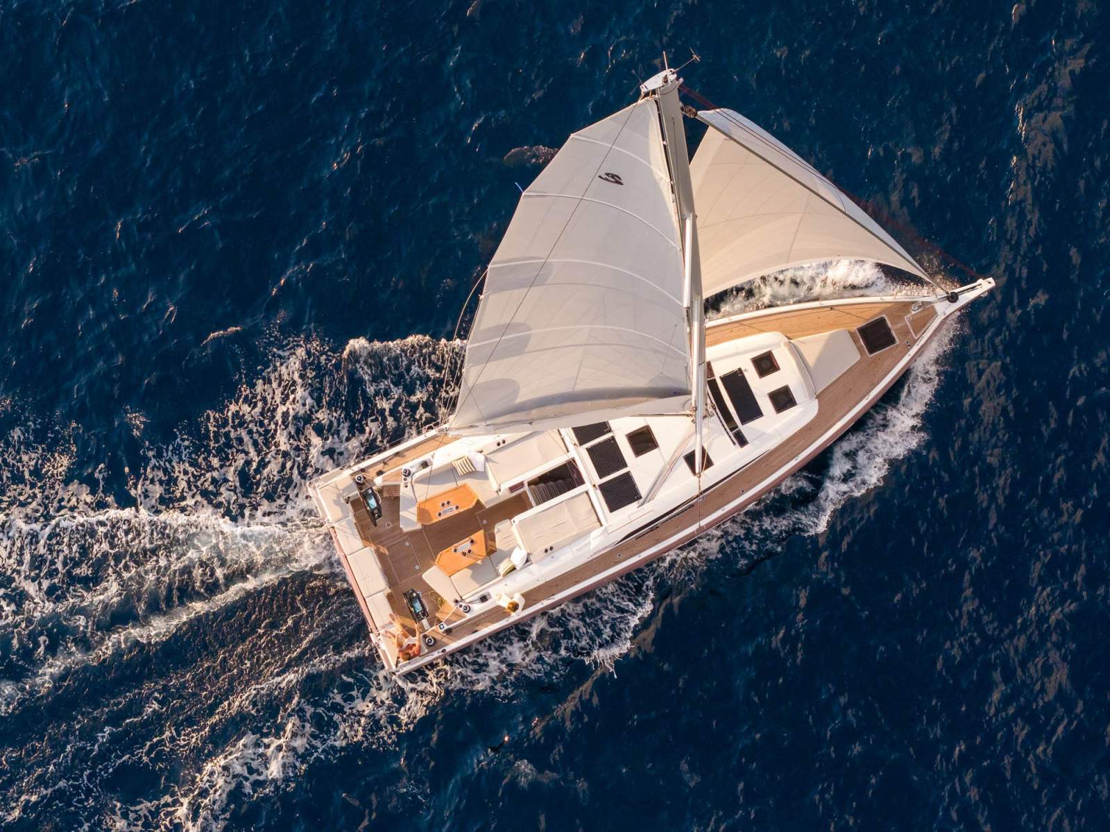 New Beneteau Oceanis 52 (New Gen 8 Model)
