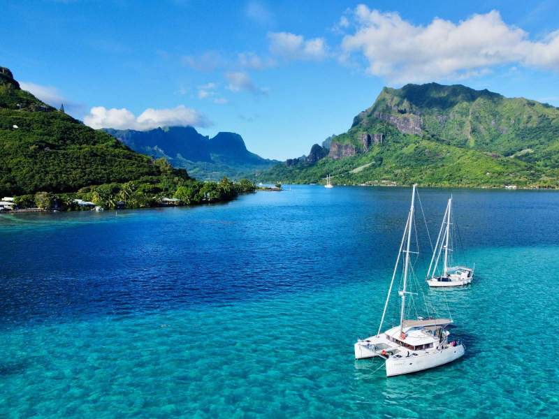 Lagoon 400 S2 (2016) "OHANA" Blue water ready - full of energy