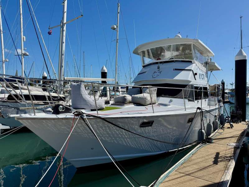 Salvan Marine 42 Custom