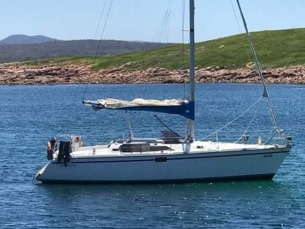 Hunter 33.5 PRICED TO SELL