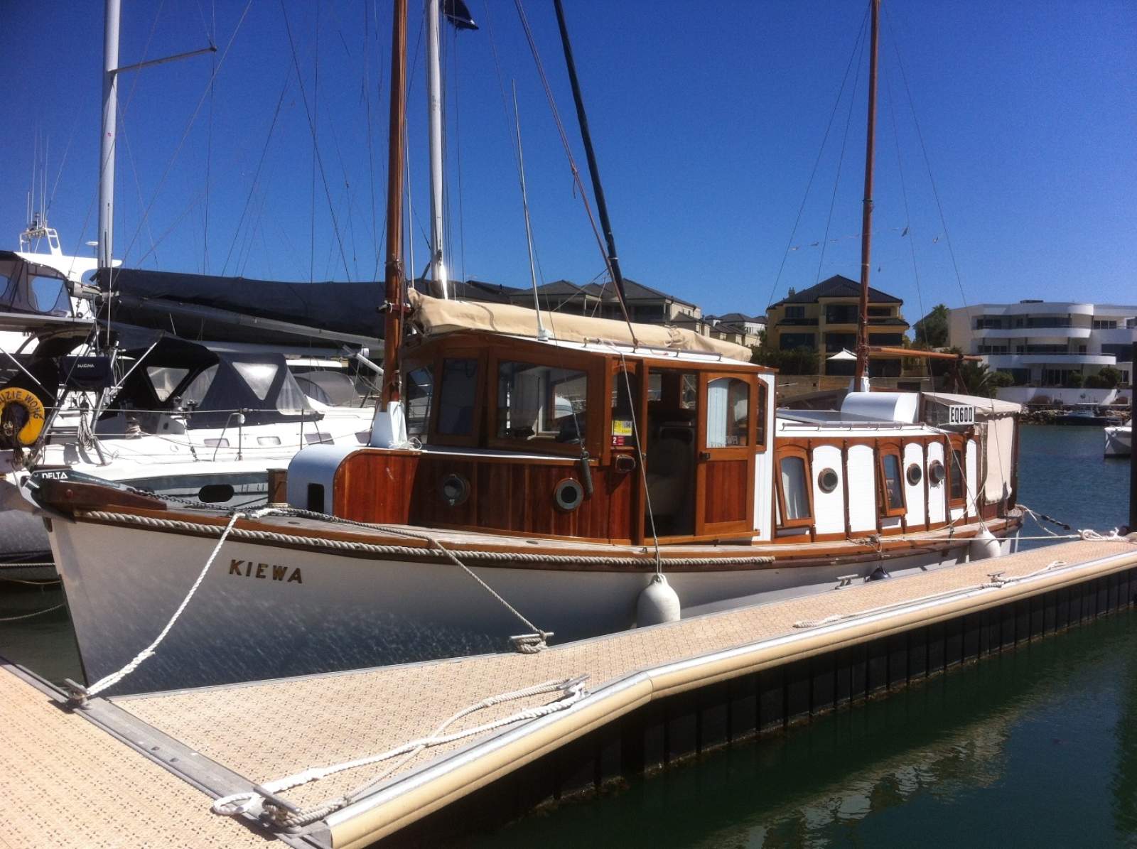 Lawrence Motor Cruiser 40