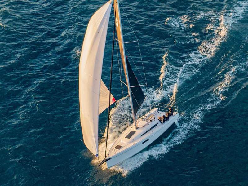 Beneteau First 30