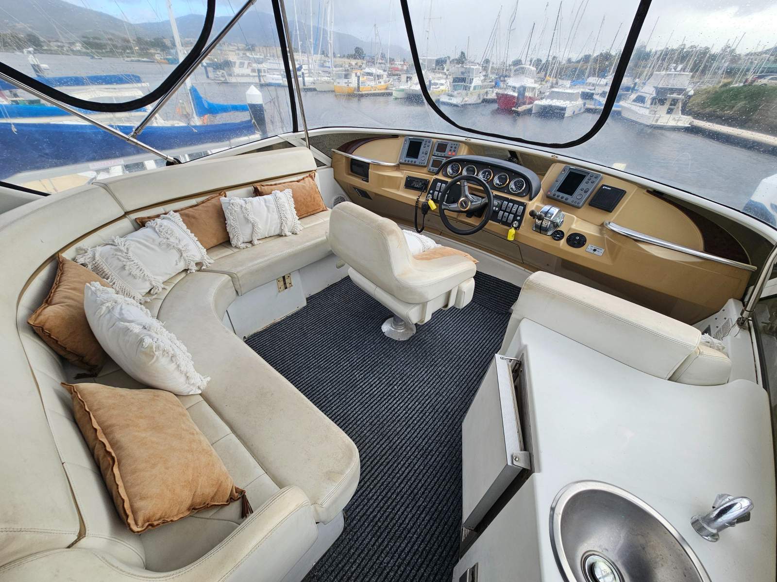 Carver 396 Aft Cabin ROMANI &ndash; *** Great Cruising or Liveaboard ***