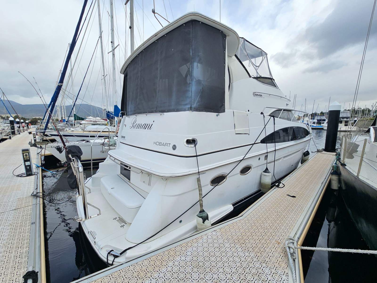 Carver 396 Aft Cabin ROMANI &ndash; *** Great Cruising or Liveaboard ***