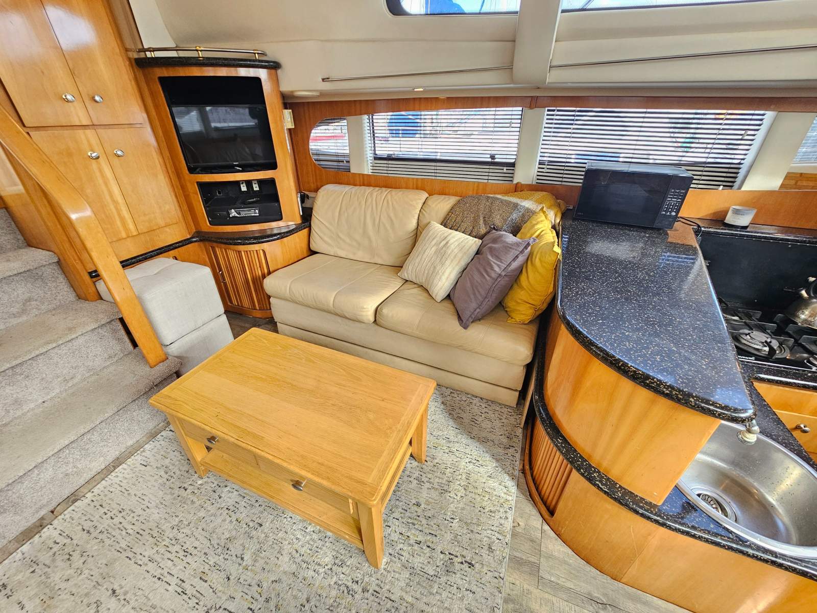 Carver 396 Aft Cabin ROMANI &ndash; *** Great Cruising or Liveaboard ***