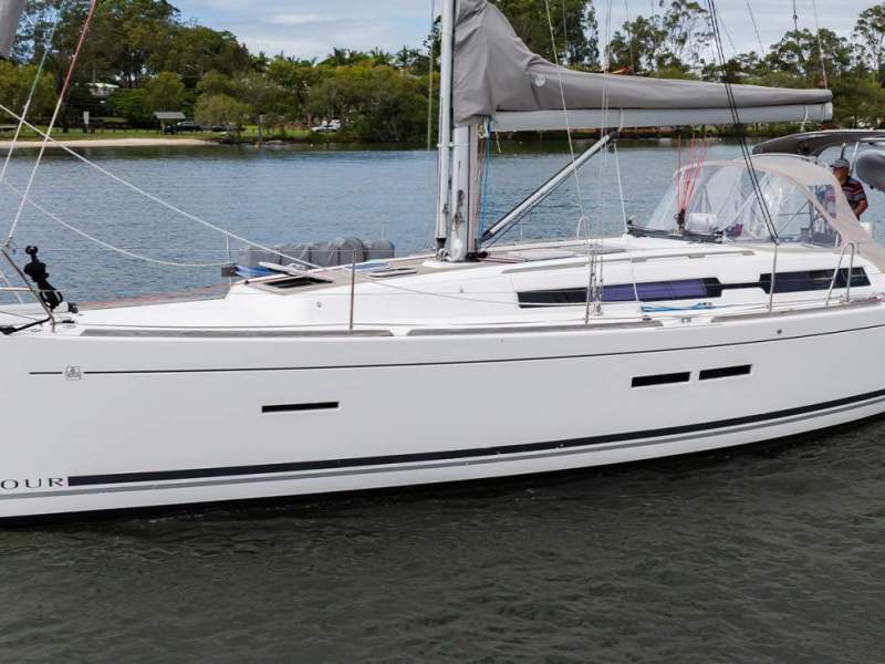 Dufour Grand Large 405