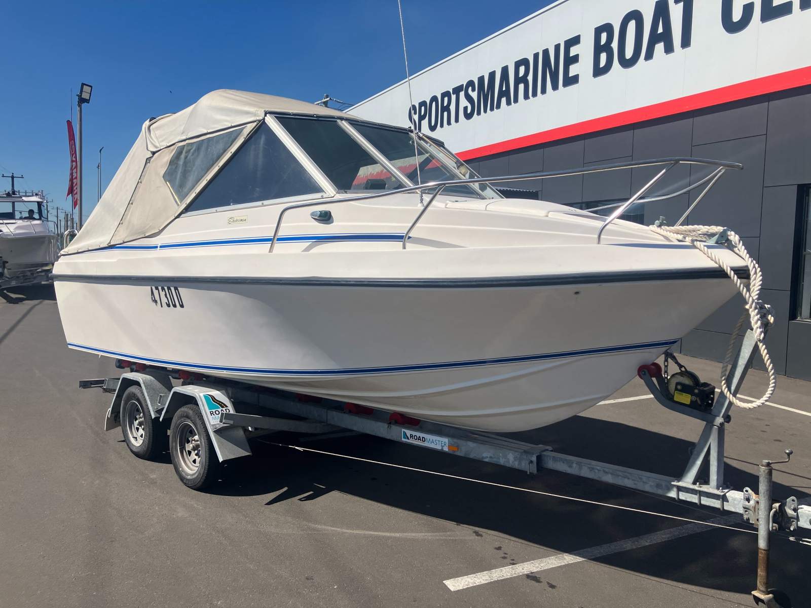 Statesman 595 Cabin Cruiser