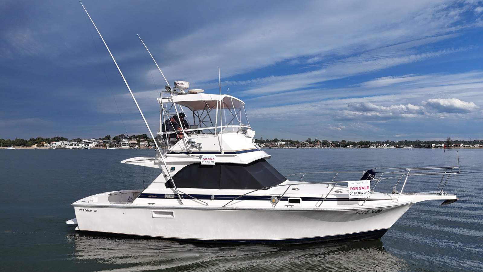 Bertram 35 Flybridge