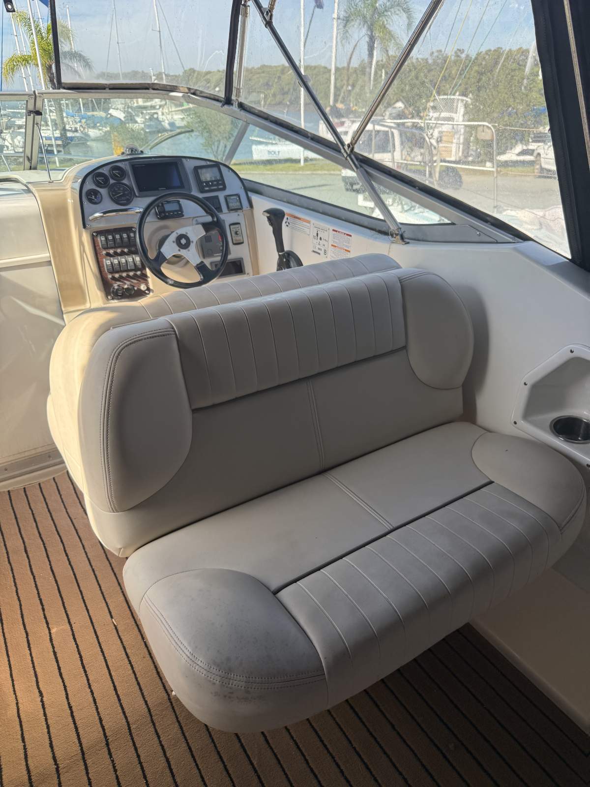 Chaparral 240 Signature