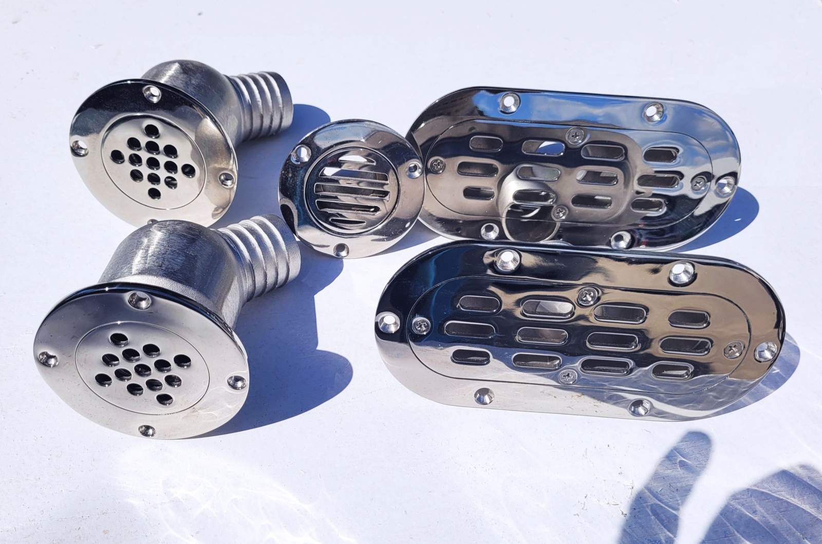 BOATING COCKPIT DRAINS SCUPPER DRAINS ANTI CLOG FLOOR DRAINS