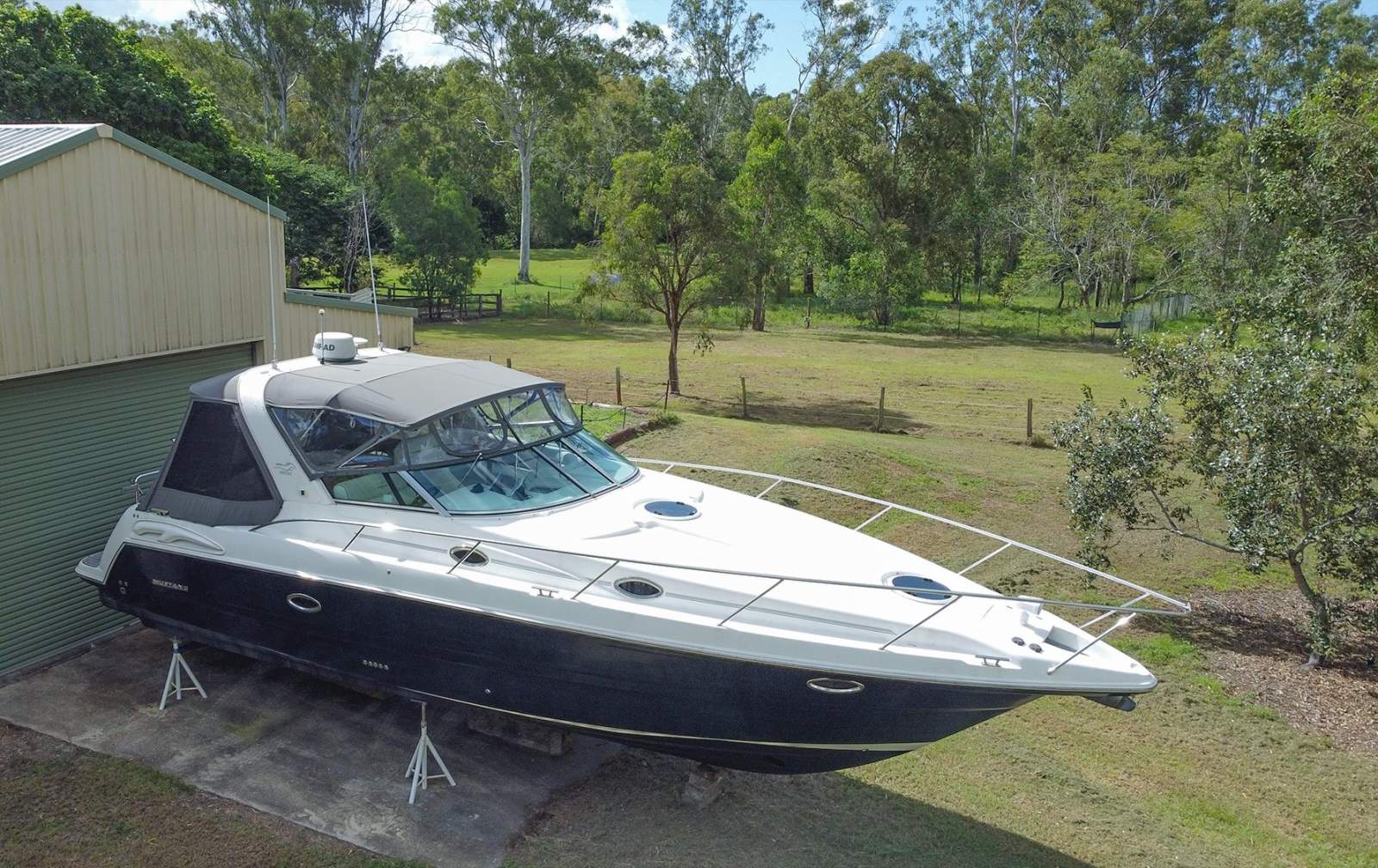 Mustang 3800 Sportscruiser