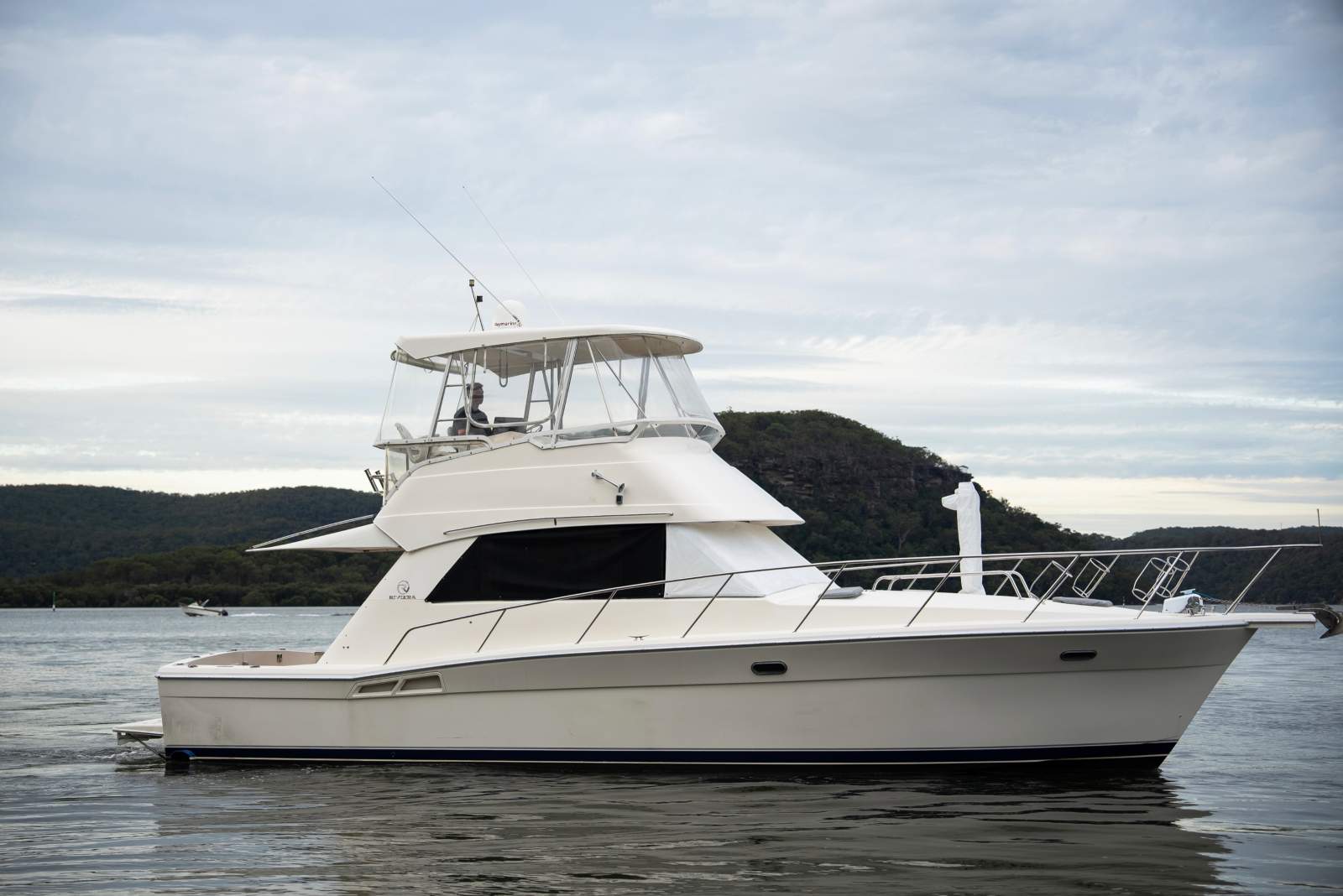 Riviera 39 Flybridge