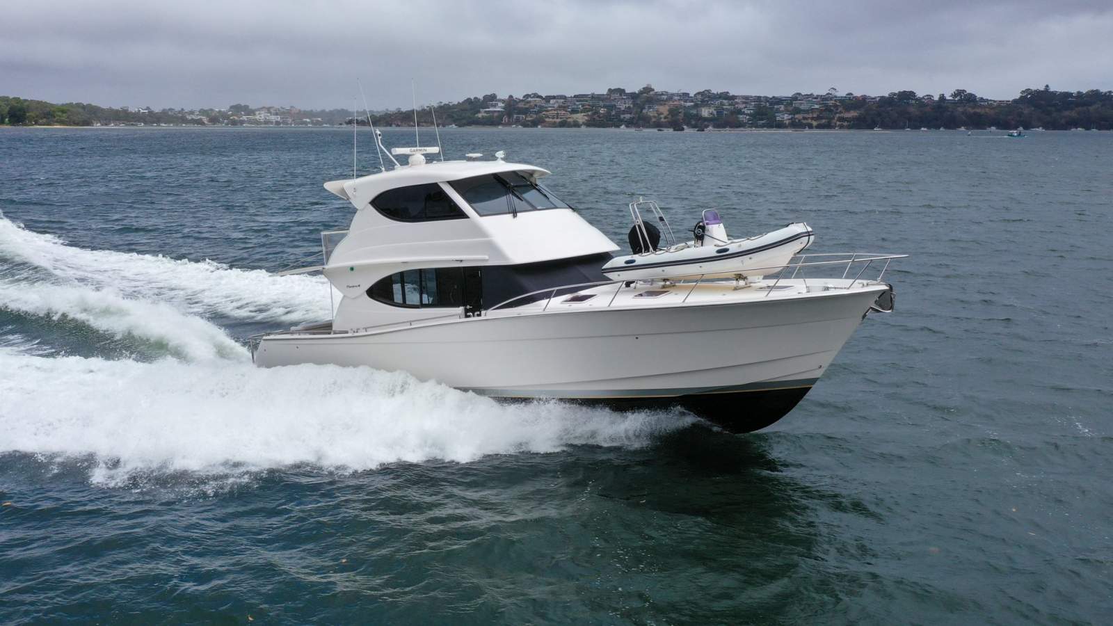 Maritimo M48 Enclosed Flybridge:Sistership shown