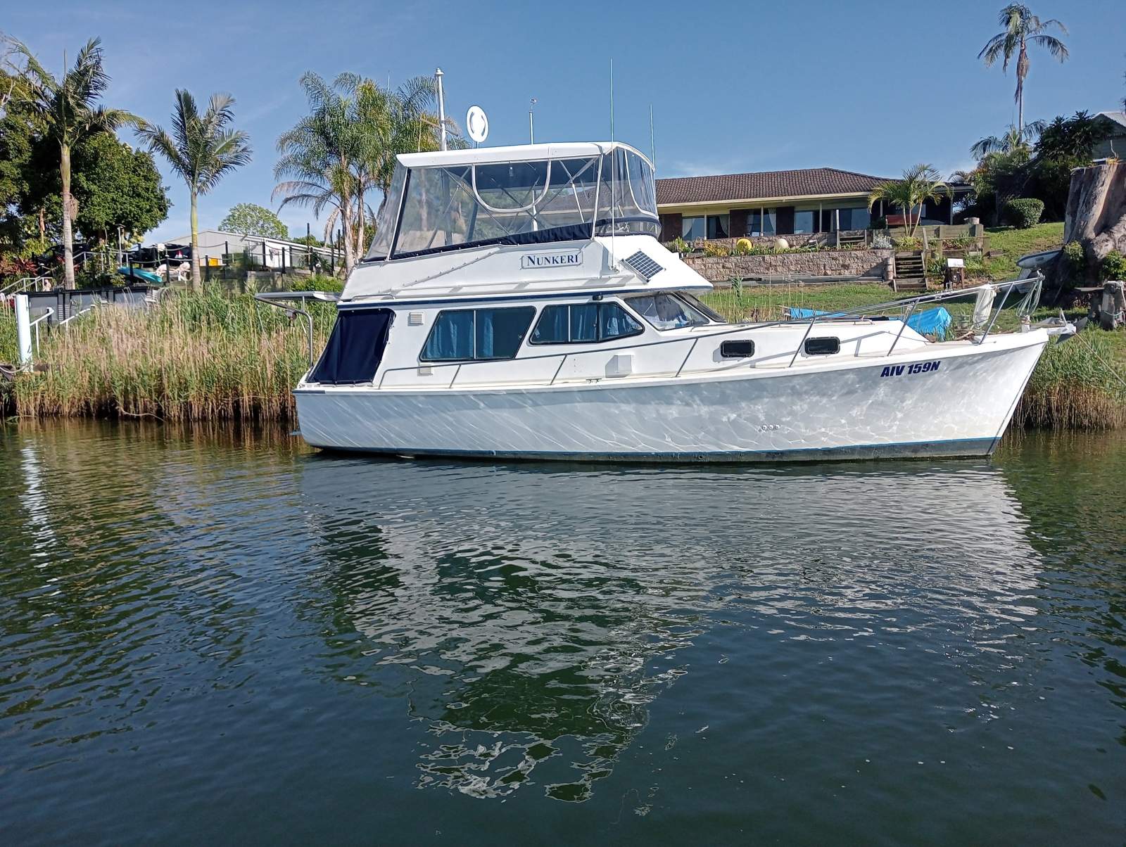 30" Cruiser Live aboard