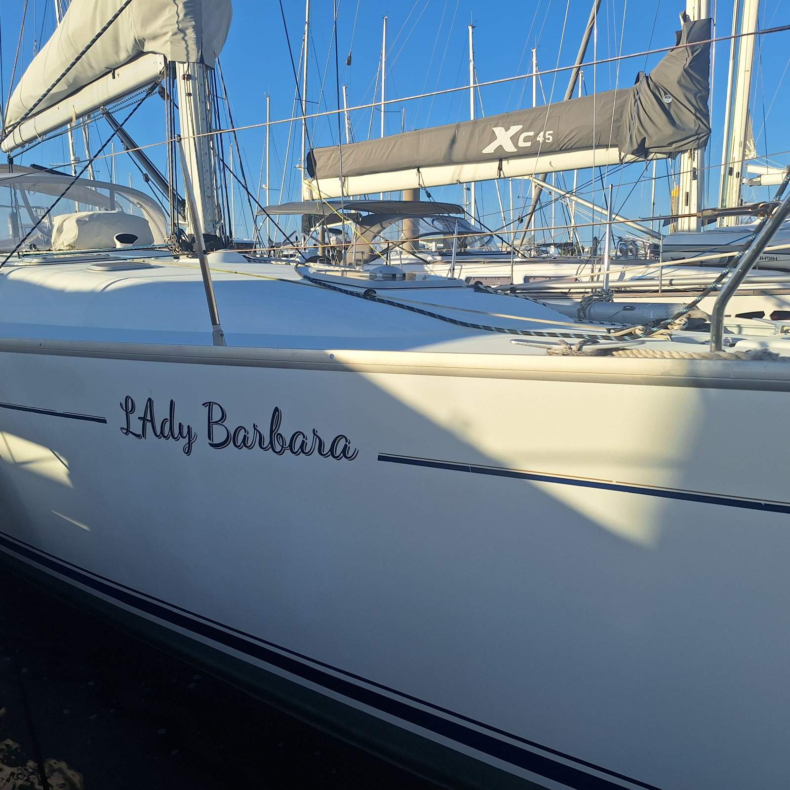 Jeanneau Sun Fast 43 Offshore-Ready Performance Cruiser