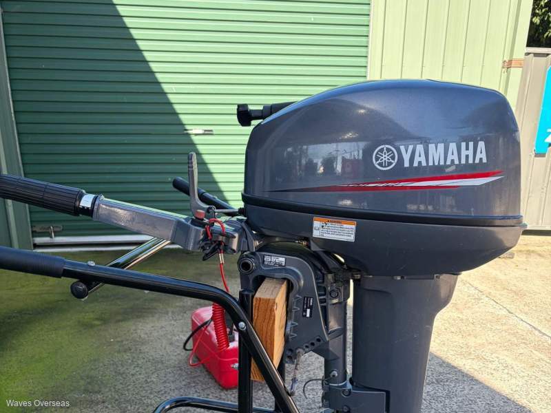 Used Yamaha 15hp 2 stroke short shaft outboard in good condition.