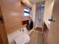 Nautitech 40 Open Owner's Version:Stb owners bathroom