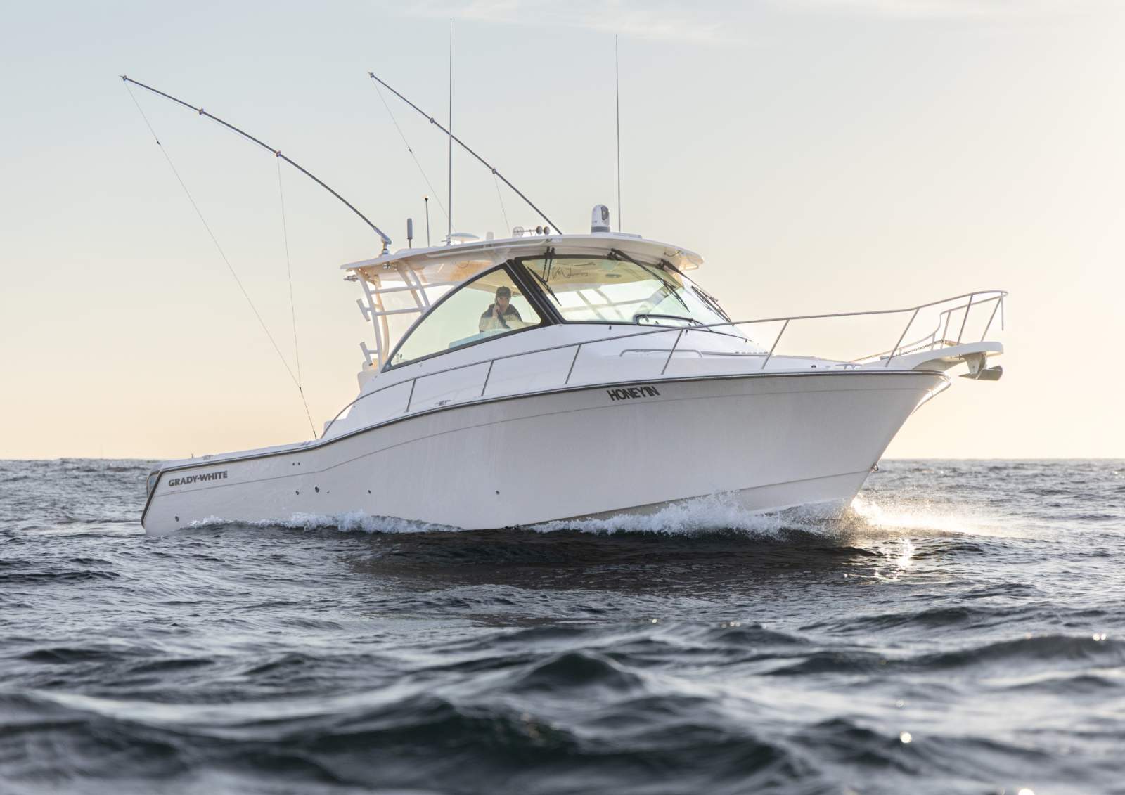 Grady-White Express 370