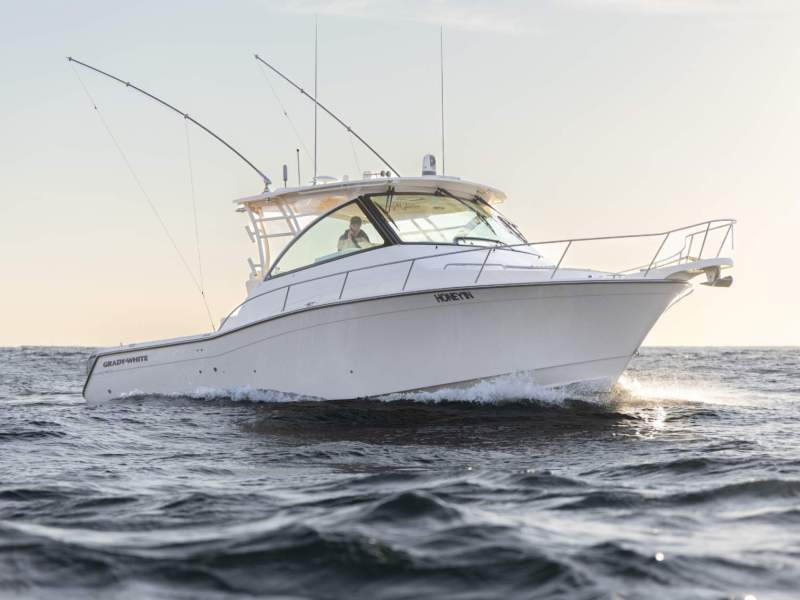 Grady-White Express 370