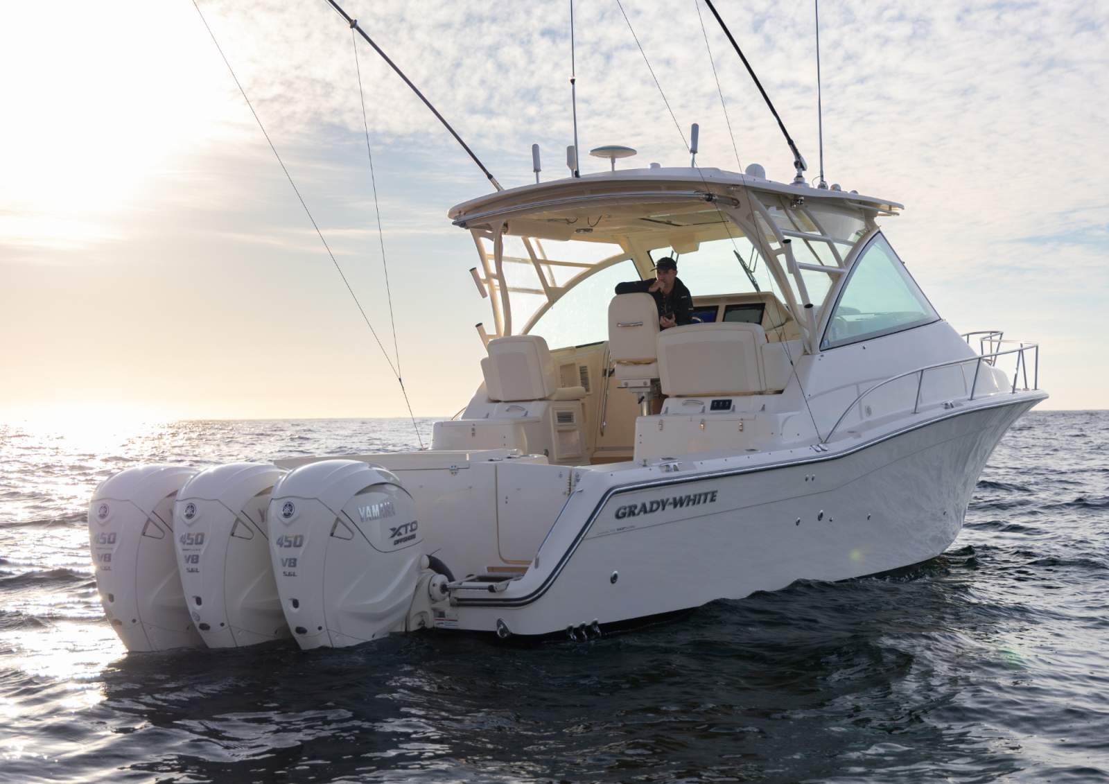 Grady-White Express 370