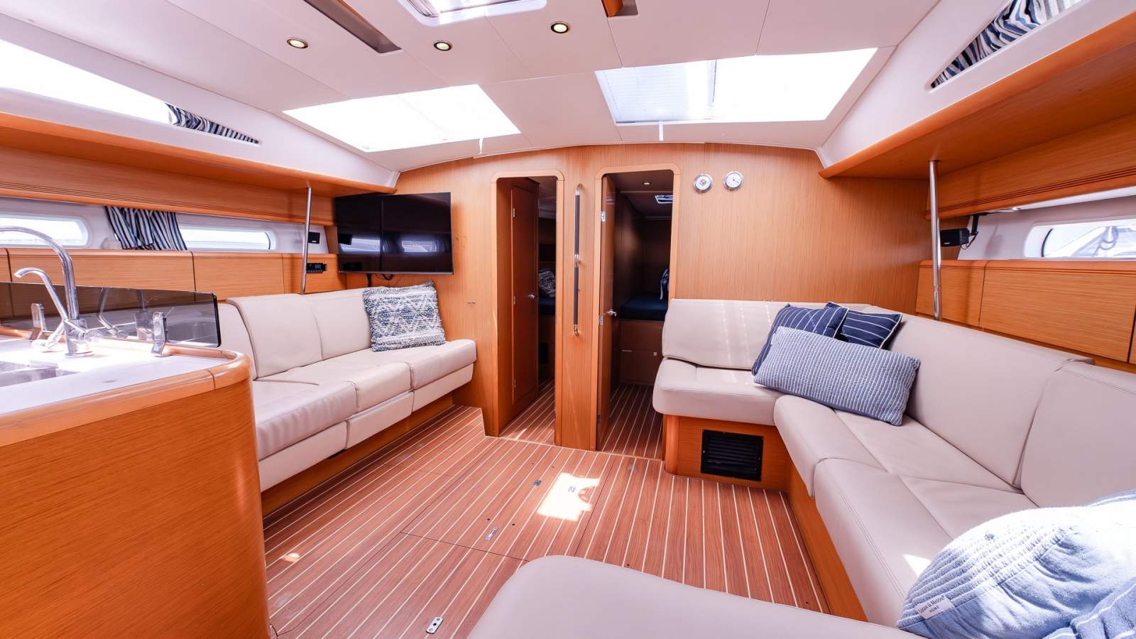 Jeanneau Sun Odyssey 53