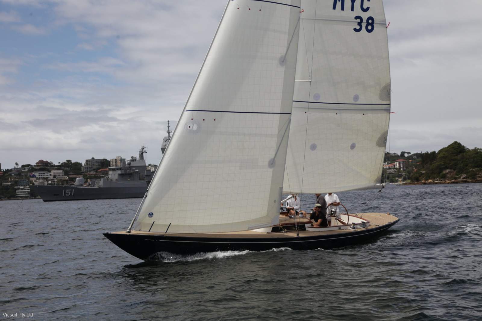 Leonardo Yachts Eagle 38