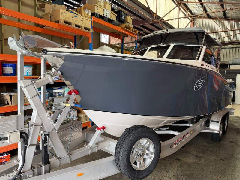 Tidal Flare 24 2025 350HP V10 - 2025 Trailer