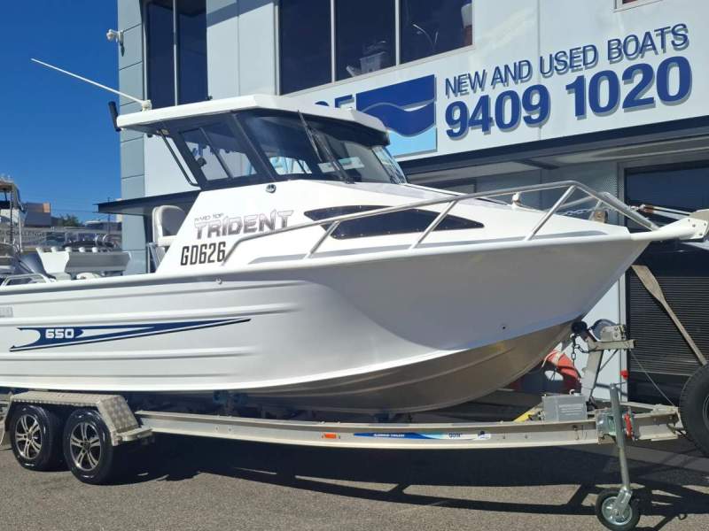 Quintrex 650 Trident Hardtop With Yamaha 225HP 4-Stroke (420 hours)