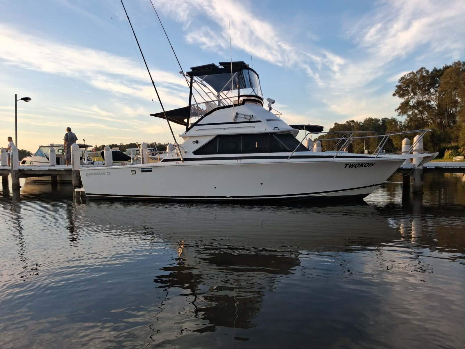 Bertram Caribbean 28 Flybridge 28 Caribbean flybridge