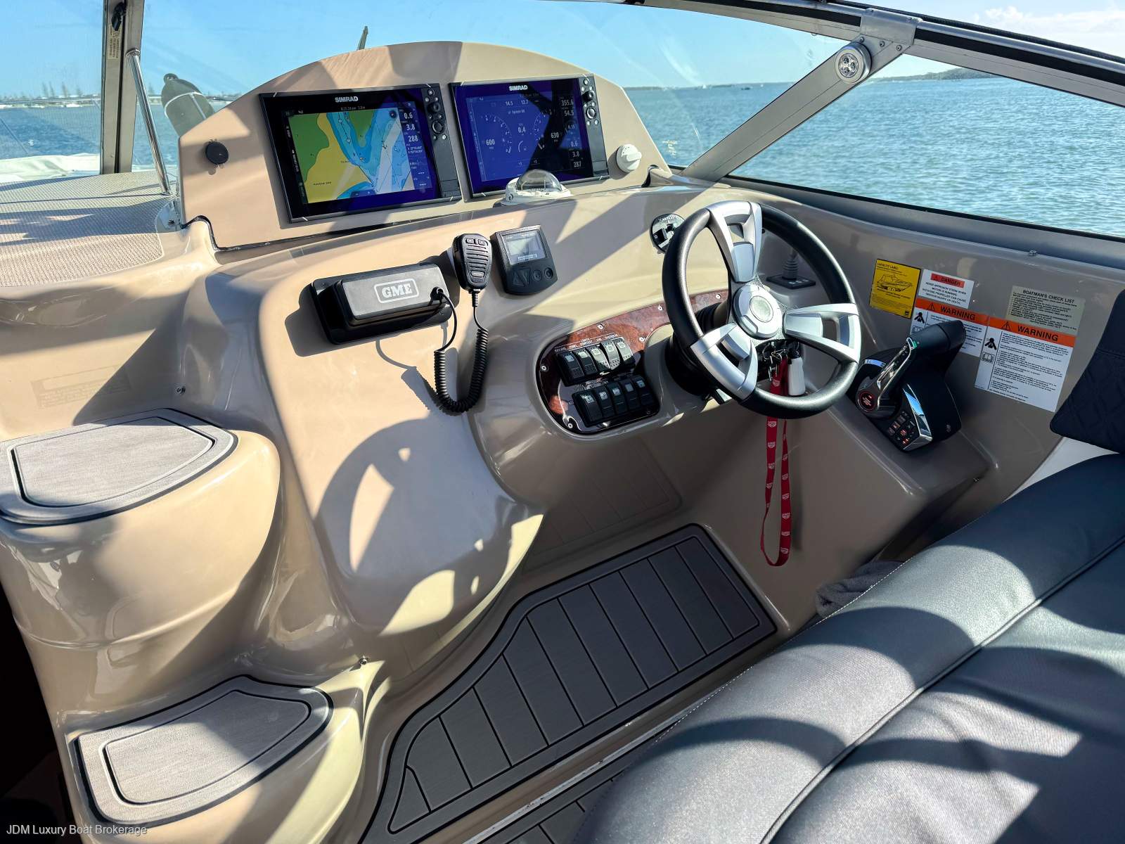 Riviera M370 Sports Cruiser