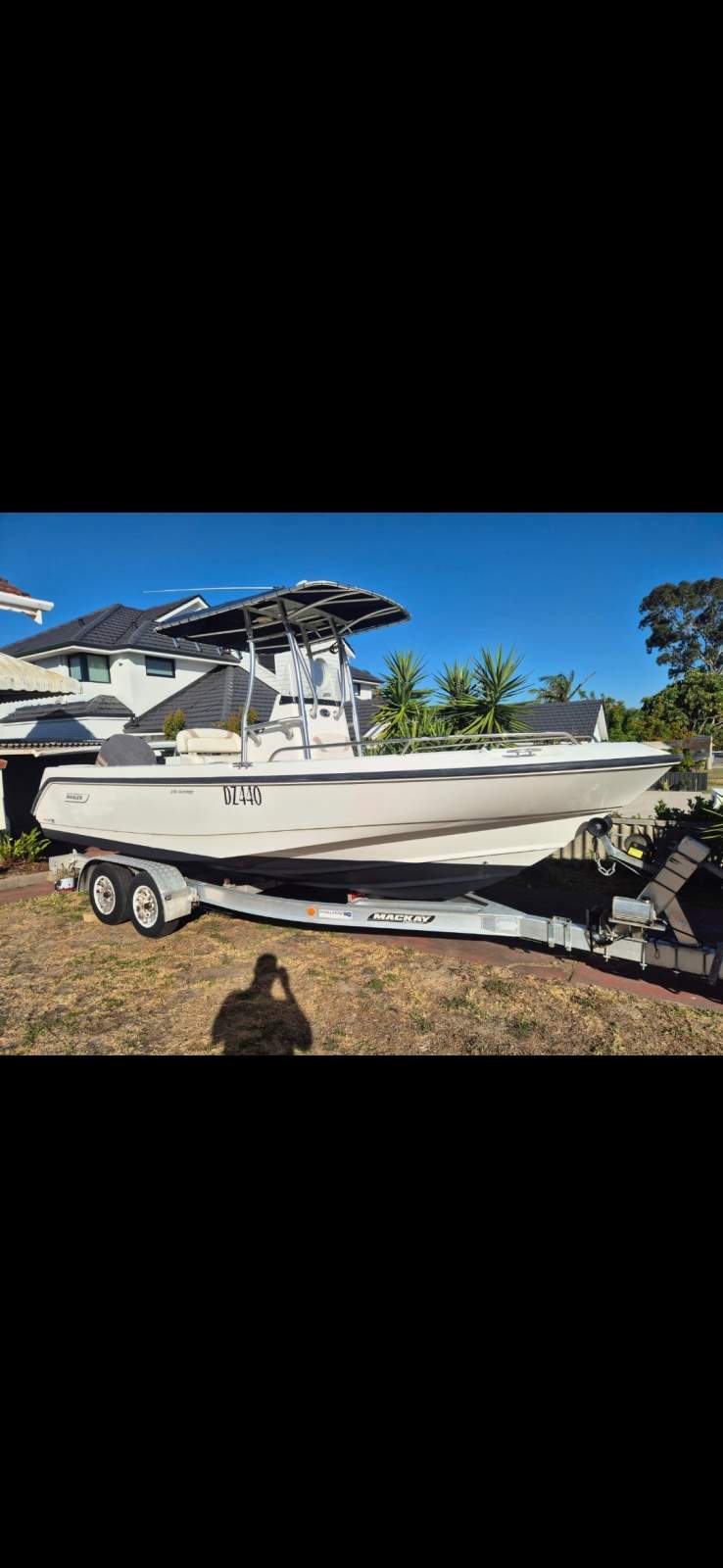Boston Whaler 210 Outrage