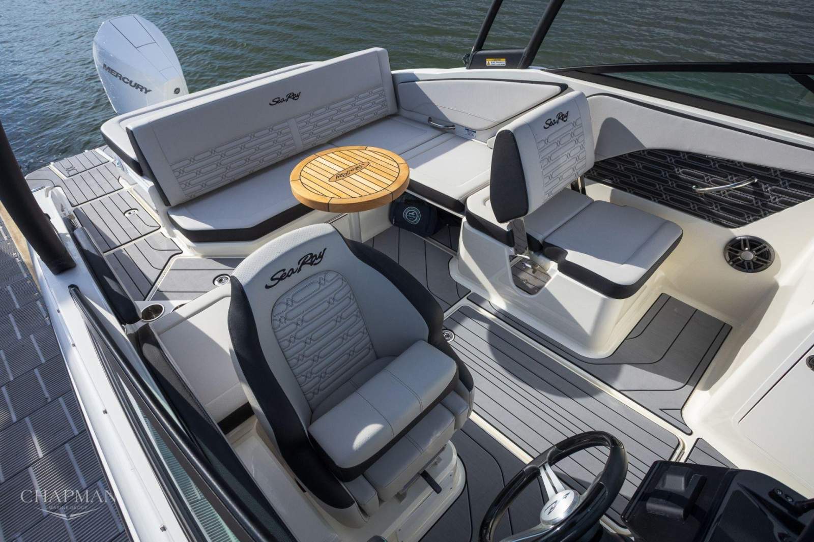 New Sea Ray 210 SPX OB