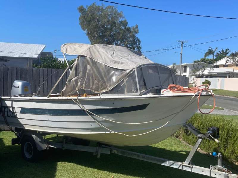 Kestrel Kestrel Mark 2 14 ft 30HP 4 stroke engine