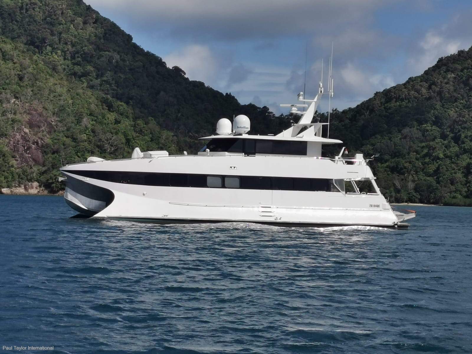 Incat Custom Hull Wave Piercing Catamaran