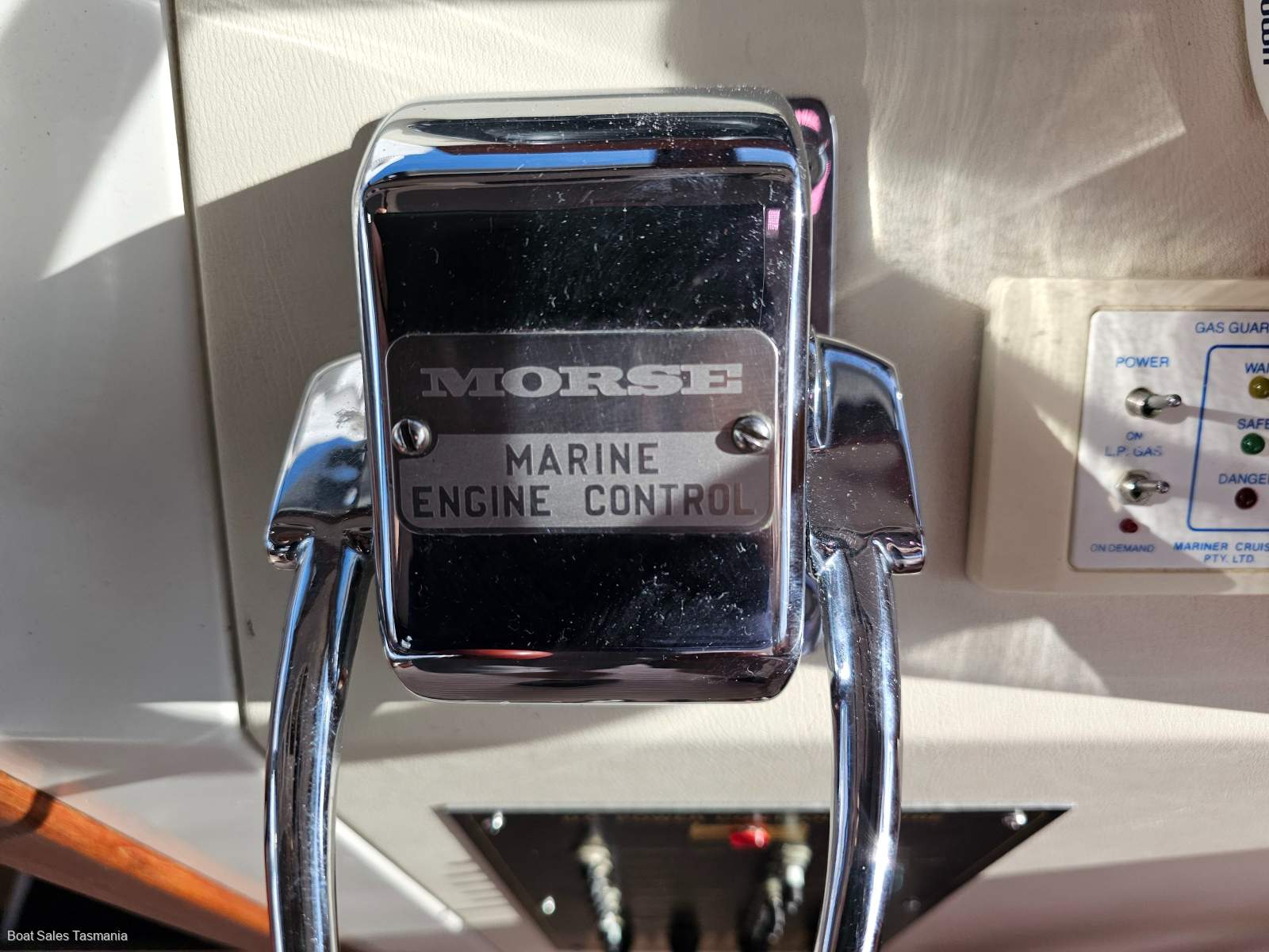 Mariner 3400 Flybridge Springer