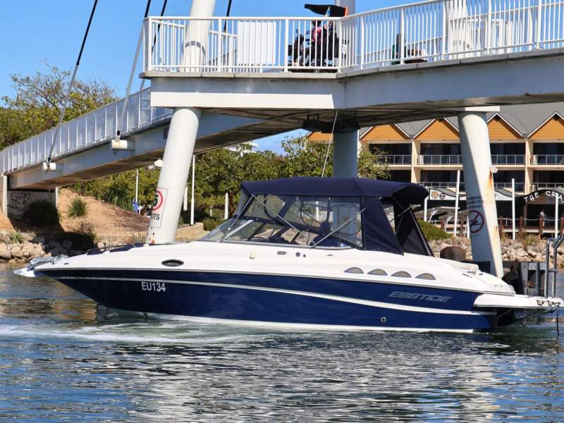 Ebbtide CBR 2700 Sports - Family Bowrider with cabin!