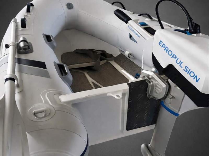 Highfield Ultralite 220